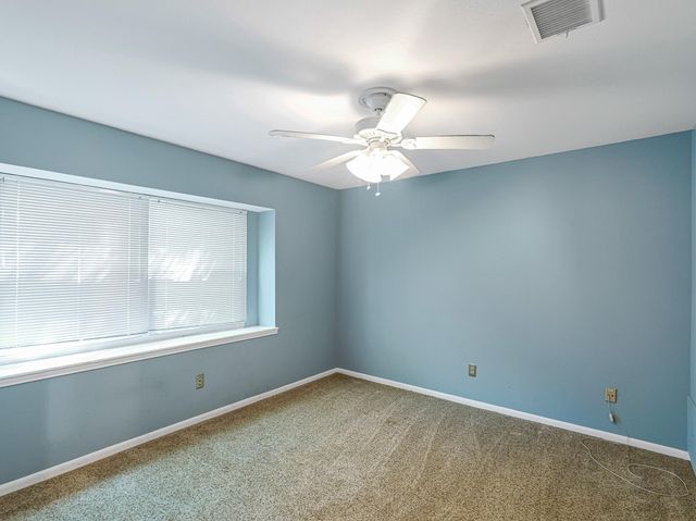 1911 Mission Creek Circle, Houston, TX 77084