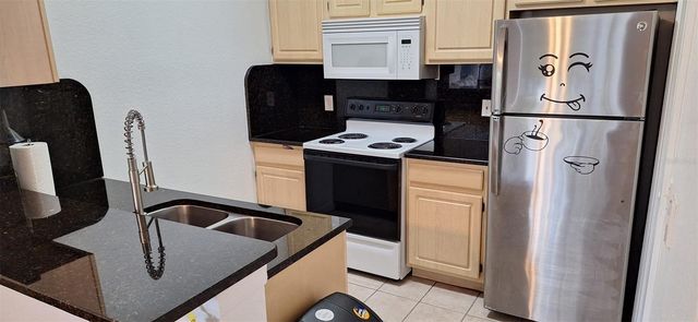 8927 LEGACY COURT 201, Kissimmee, FL 34747