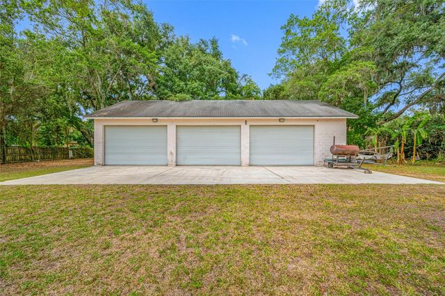 15314 LAKE MAGDALENE BOULEVARD, Tampa, FL 33618