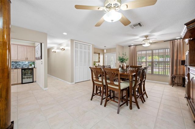 15314 LAKE MAGDALENE BOULEVARD, Tampa, FL 33618