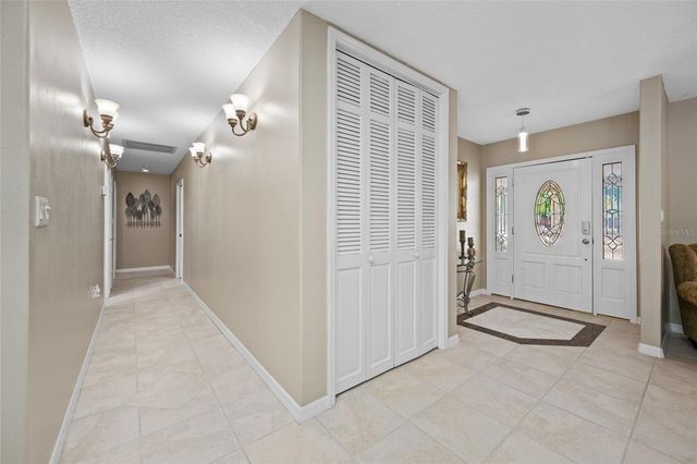15314 LAKE MAGDALENE BOULEVARD, Tampa, FL 33618