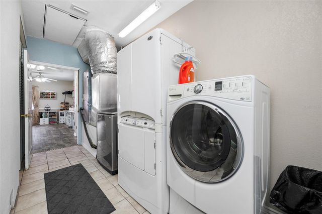 15314 LAKE MAGDALENE BOULEVARD, Tampa, FL 33618