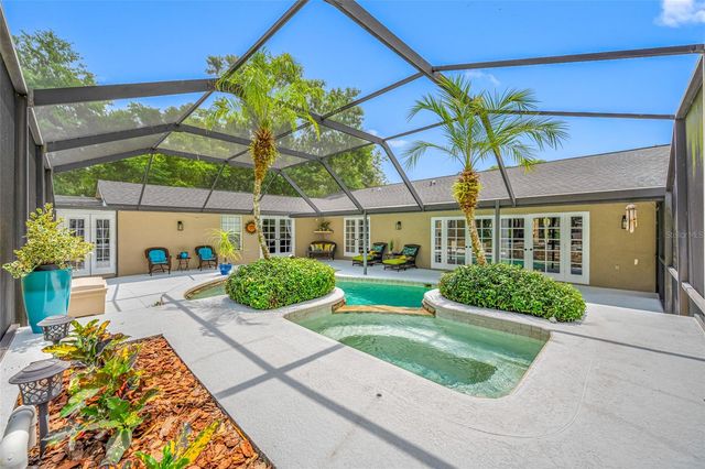 15314 LAKE MAGDALENE BOULEVARD, Tampa, FL 33618
