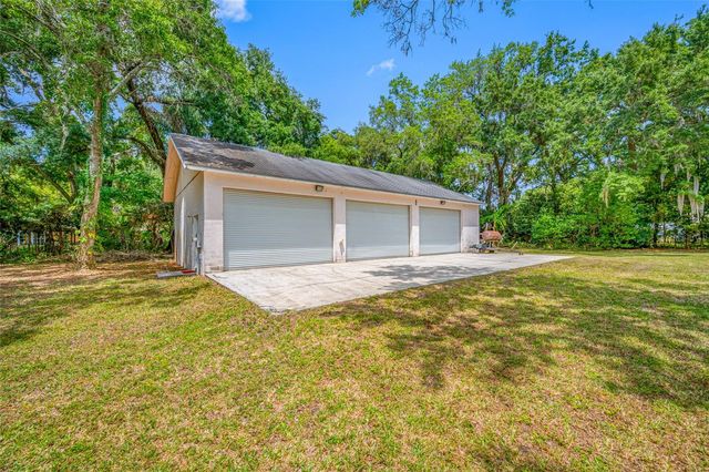 15314 LAKE MAGDALENE BOULEVARD, Tampa, FL 33618