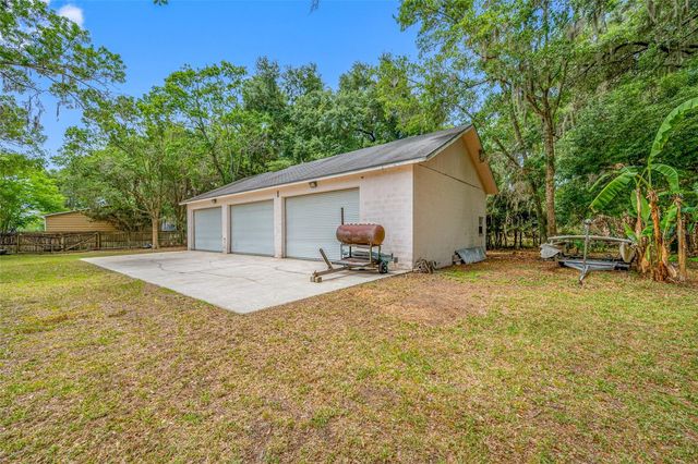 15314 LAKE MAGDALENE BOULEVARD, Tampa, FL 33618