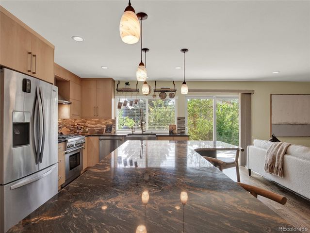7958 S Roslyn Way, Centennial, CO 80112