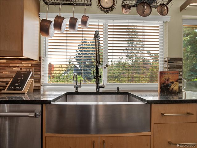 7958 S Roslyn Way, Centennial, CO 80112