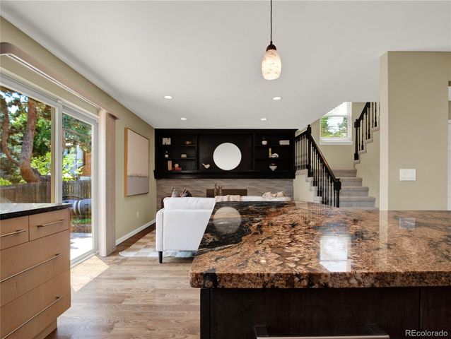7958 S Roslyn Way, Centennial, CO 80112