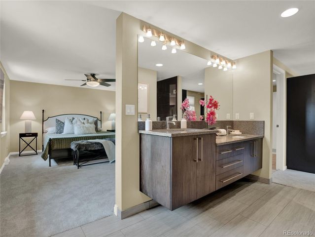 7958 S Roslyn Way, Centennial, CO 80112