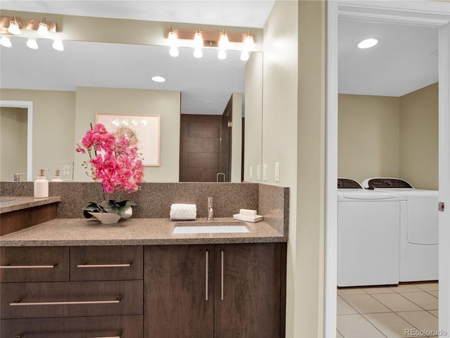 7958 S Roslyn Way, Centennial, CO 80112