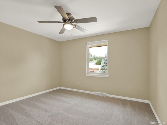 7958 S Roslyn Way, Centennial, CO 80112
