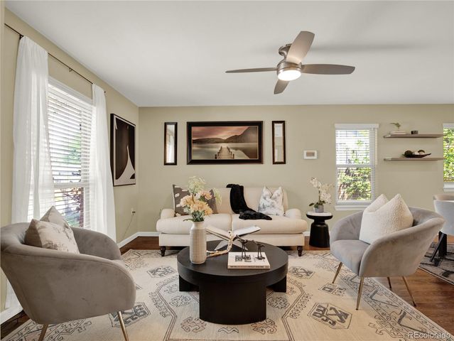 7958 S Roslyn Way, Centennial, CO 80112