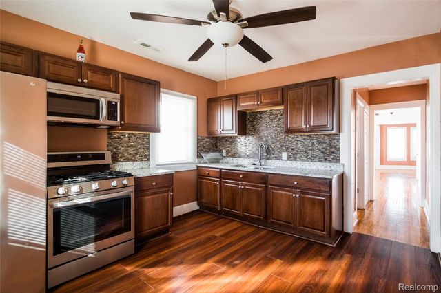 5435 Burns Street, Detroit, MI 48213