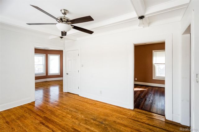 5435 Burns Street, Detroit, MI 48213