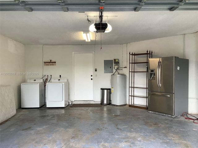 3581 Simms St, Hollywood, FL 33021