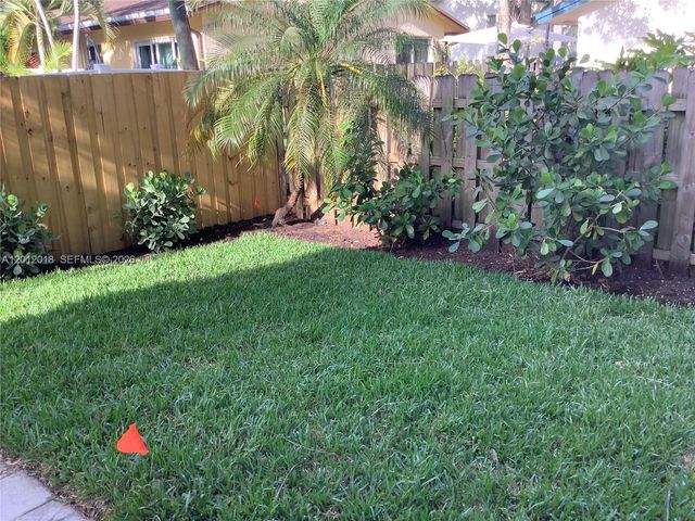 3581 Simms St, Hollywood, FL 33021