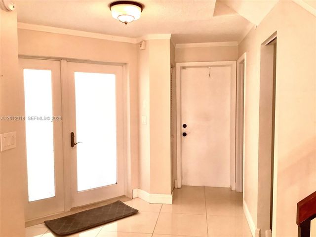 3581 Simms St, Hollywood, FL 33021