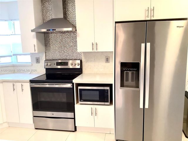 3581 Simms St, Hollywood, FL 33021