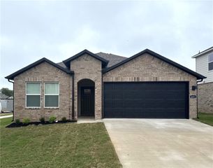 4604 W Aurora Street, Fayetteville, AR 72704