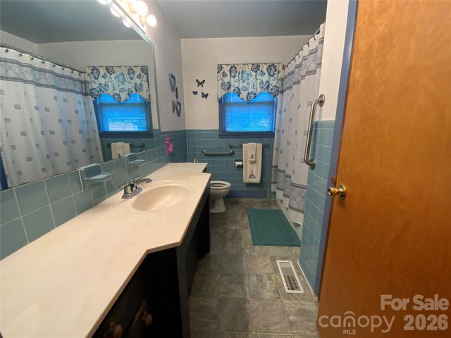 1749 Oak Grove Church Road, Ellenboro, NC 28040