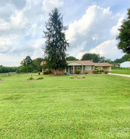 1749 Oak Grove Church Road, Ellenboro, NC 28040