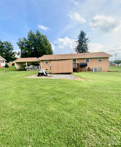 1749 Oak Grove Church Road, Ellenboro, NC 28040
