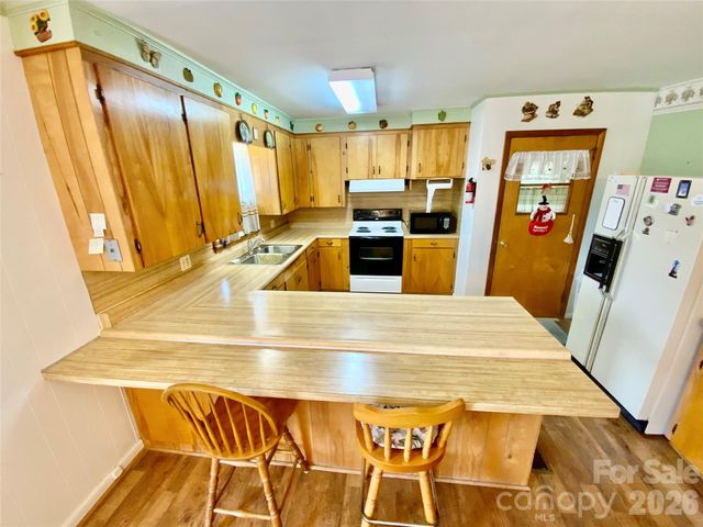1749 Oak Grove Church Road, Ellenboro, NC 28040