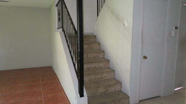 109 W Mountain Creek Drive 13, Grand Prairie, TX 75052