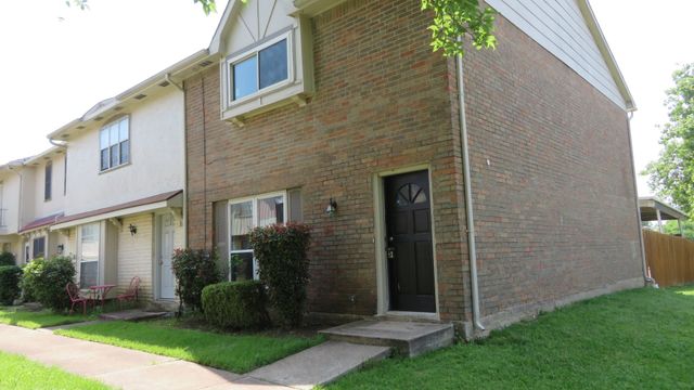 109 W Mountain Creek Drive 13, Grand Prairie, TX 75052