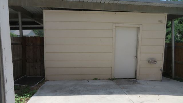 109 W Mountain Creek Drive 13, Grand Prairie, TX 75052
