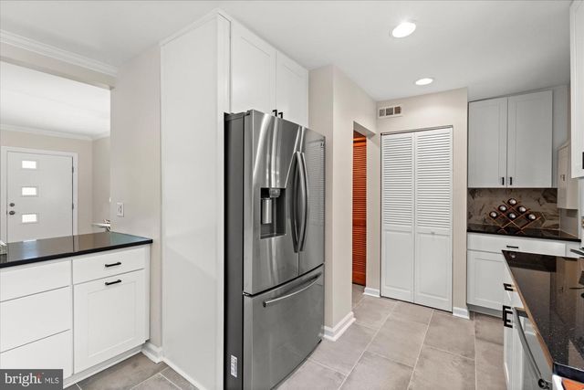 1301 GAHANT RD, Alexandria, VA 22308