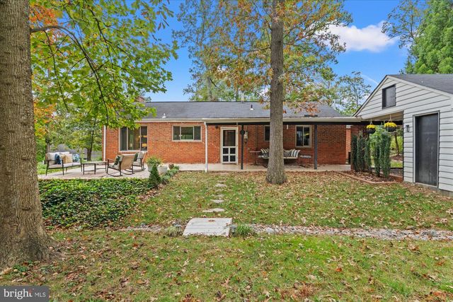 1301 GAHANT RD, Alexandria, VA 22308