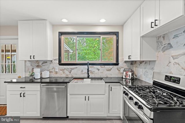 1301 GAHANT RD, Alexandria, VA 22308