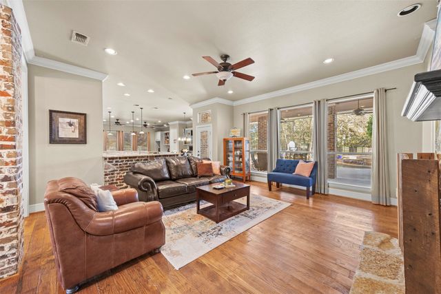 7216 Hinton Drive, Mansfield, TX 76063