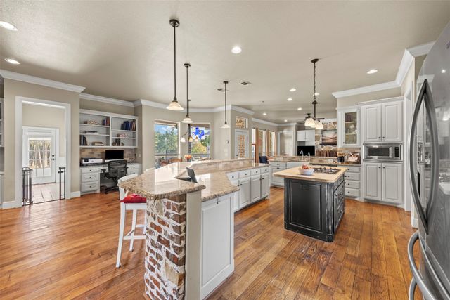 7216 Hinton Drive, Mansfield, TX 76063