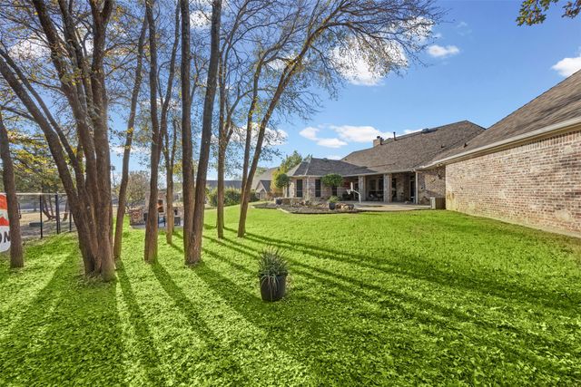 7216 Hinton Drive, Mansfield, TX 76063