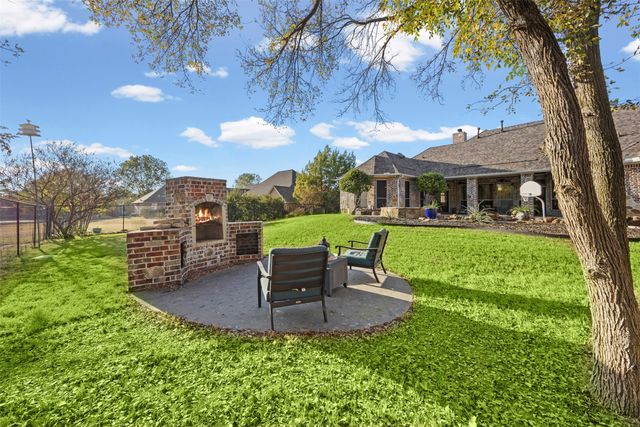 7216 Hinton Drive, Mansfield, TX 76063