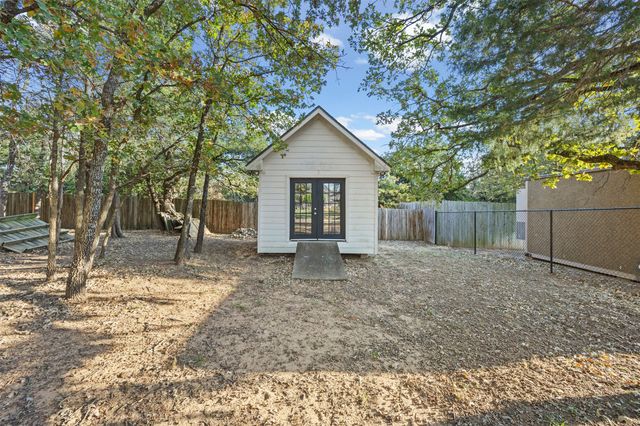 7216 Hinton Drive, Mansfield, TX 76063