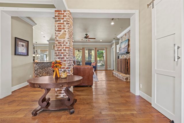 7216 Hinton Drive, Mansfield, TX 76063