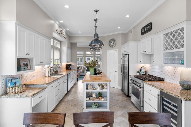 3830 Wentletrap, Galveston, TX 77554