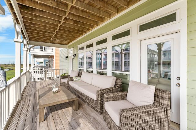 3830 Wentletrap, Galveston, TX 77554