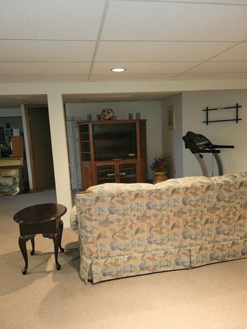 26173 Annagrove Lane, Chesterfield, MI 48051