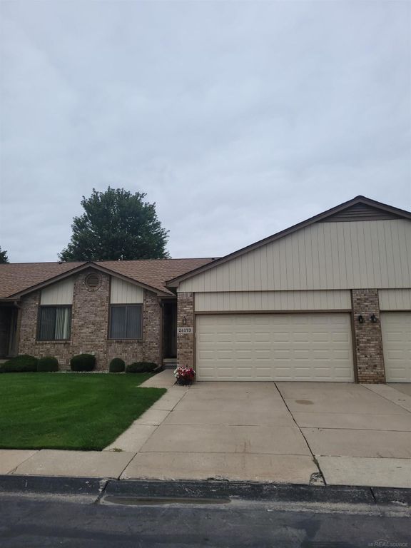 26173 Annagrove Lane, Chesterfield, MI 48051