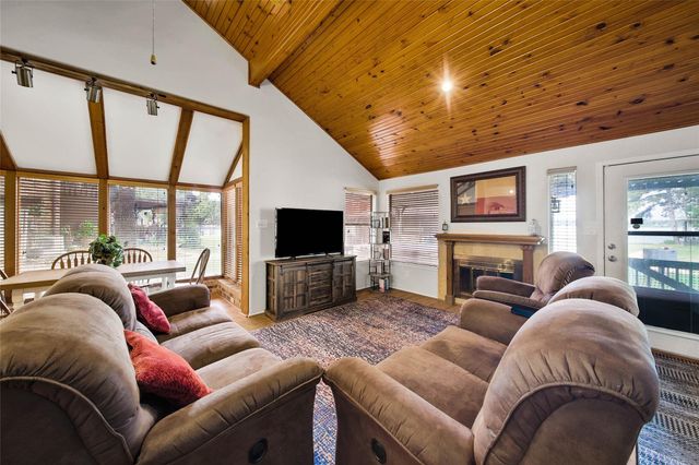200 Fountain Lake W 112, Livingston, TX 77351