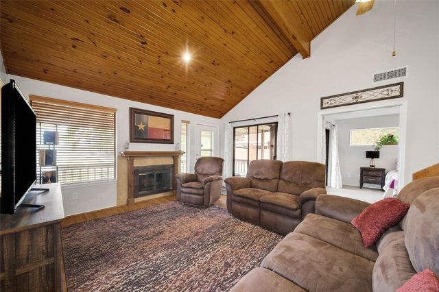 200 Fountain Lake W 112, Livingston, TX 77351