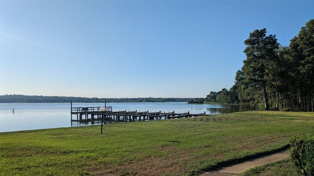 200 Fountain Lake W 112, Livingston, TX 77351