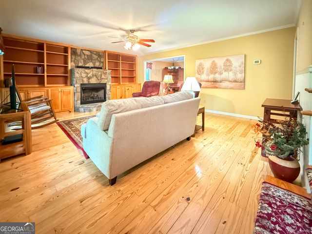 304 Hawks Nest, Sautee Nacoochee, GA 30571
