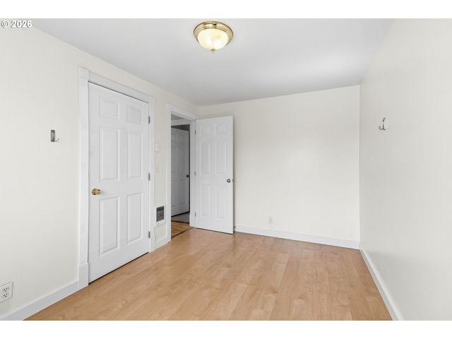 1450 W QUINALT St, Springfield, OR 97477