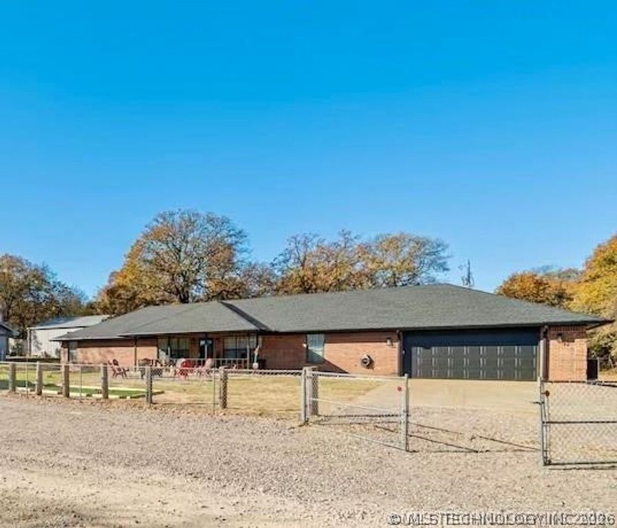 5255 Osborn Road, Kingston, OK 73439