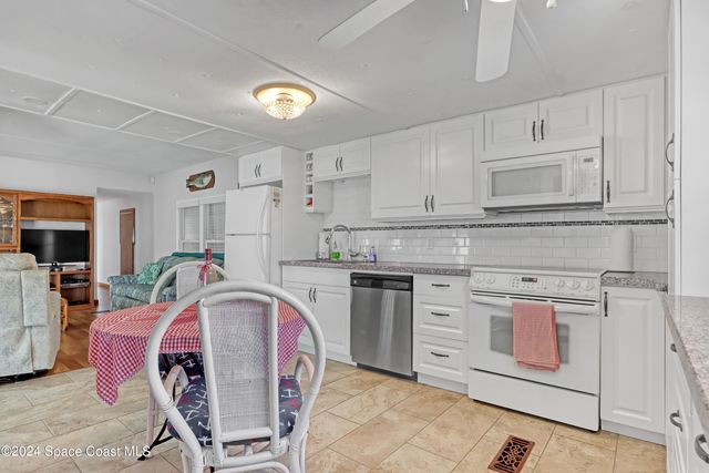 2971 Indian River Drive NE, Palm Bay, FL 32905